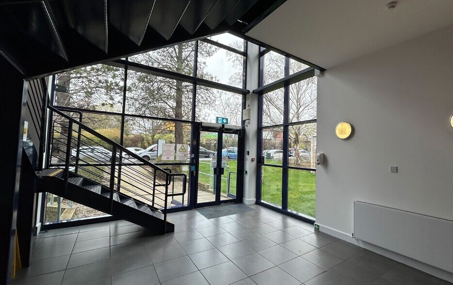 10 Bankhead Cswy S, Edinburgh à louer - Hall d’entrée – Image 3 sur 4