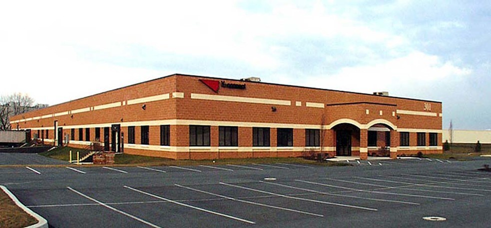 301 Fulling Mill Rd, Middletown, PA à louer - Photo de l’immeuble – Image 2 sur 2