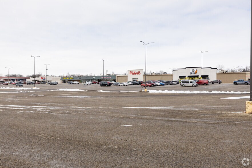 Roosevelt Blvd - Land, Middletown, OH à louer - Photo principale – Image 1 sur 2