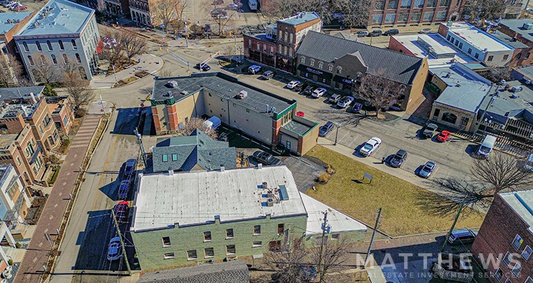 646 Massachusetts Ave, Indianapolis, IN à vendre - Photo de l’immeuble – Image 2 sur 3