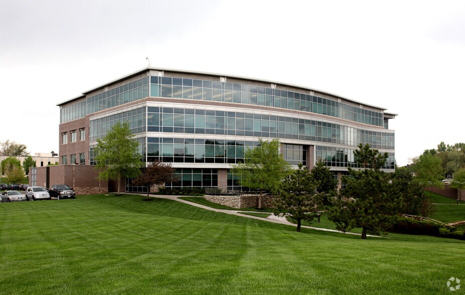 6301 Glenwood St, Overland Park, KS à vendre - Photo de l’immeuble – Image 2 sur 4