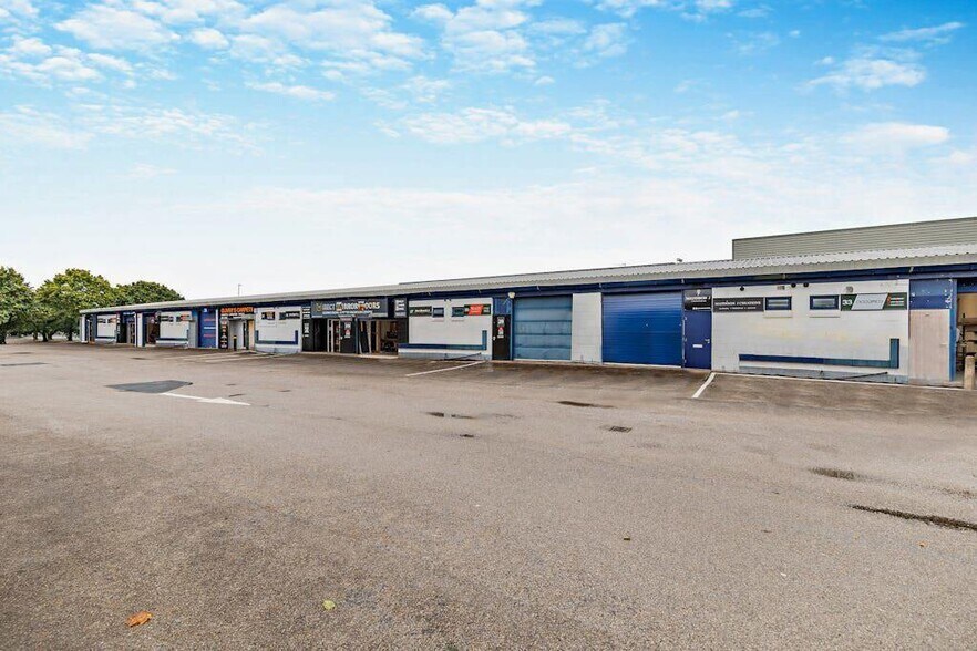 Dinsdale Rd, Wirral à louer - Photo de l’immeuble – Image 1 sur 10