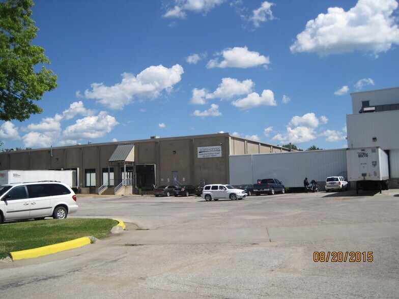 800-810 E 10th St, Lawrence, KS à vendre - Photo de l’immeuble – Image 2 sur 19