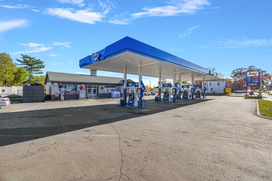 186 N Gratiot Ave, Mount Clemens, MI à vendre - Photo de l’immeuble – Image 3 sur 21