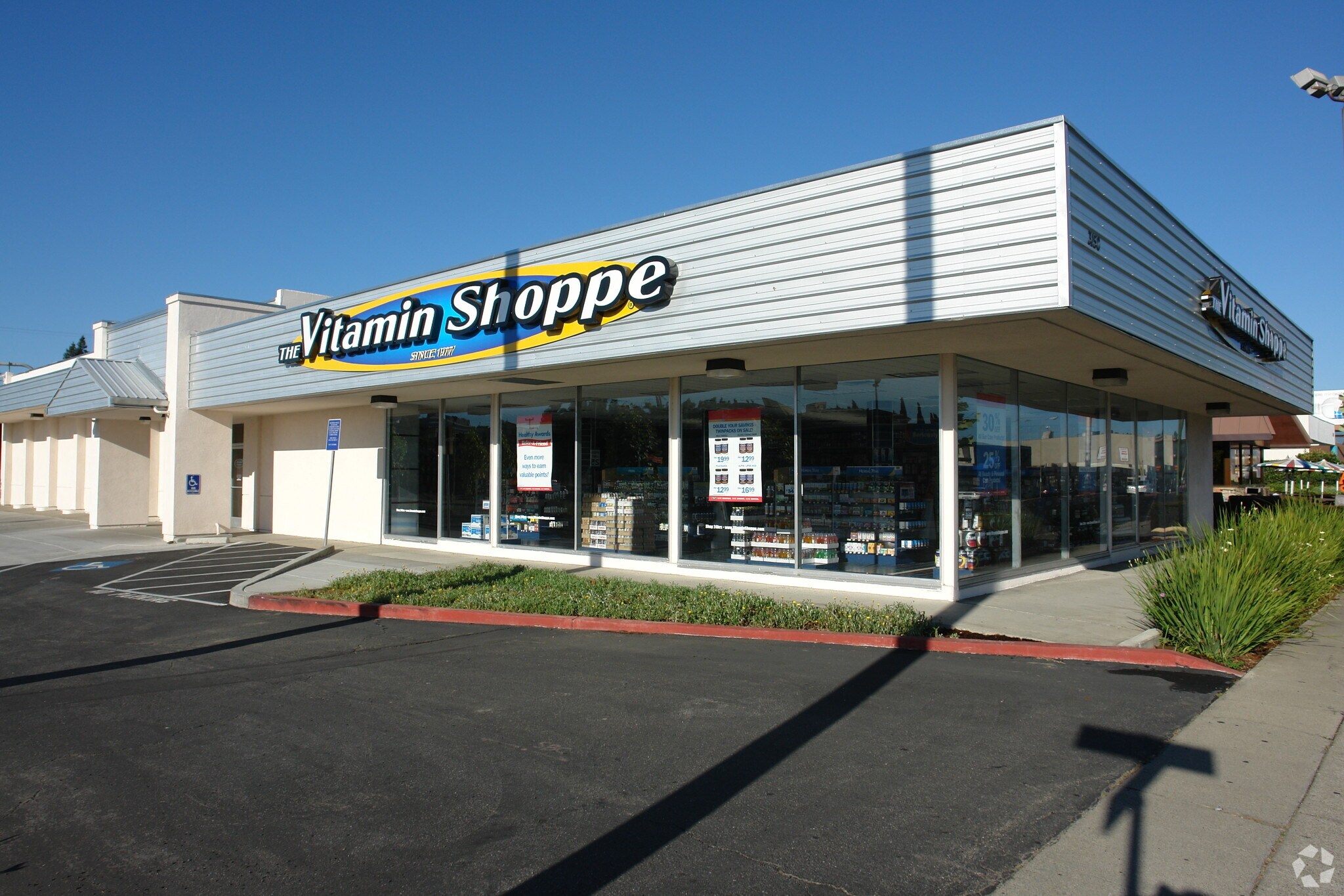 3150 Stevens Creek Blvd, San Jose, CA à louer Photo de l’immeuble– Image 1 sur 5