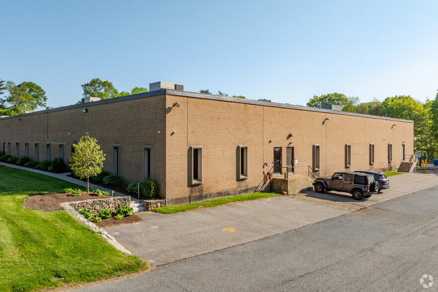 100-106 South St, Hopkinton, MA à louer - Photo de l’immeuble – Image 1 sur 5