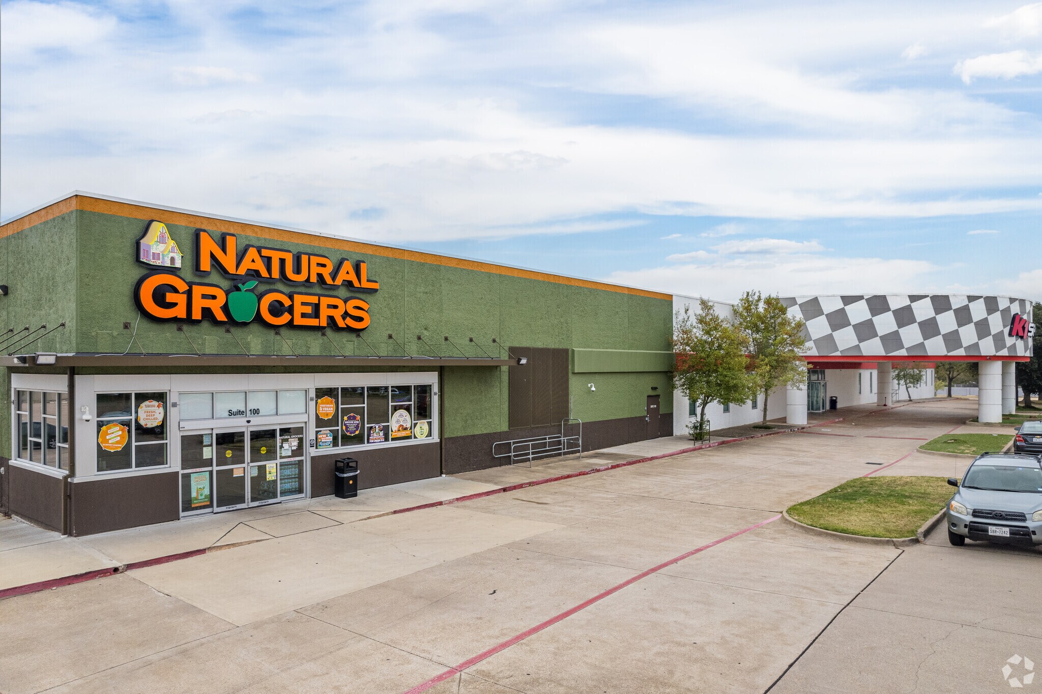 677 W Campbell Rd, Richardson, TX à louer Photo de l’immeuble– Image 1 sur 7