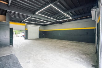 1318 N Highland Ave, Los Angeles, CA à louer Photo intérieure– Image 2 sur 7