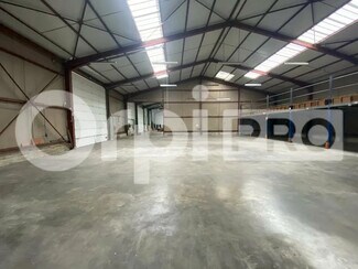 Plus de détails pour Local d'activités à louer