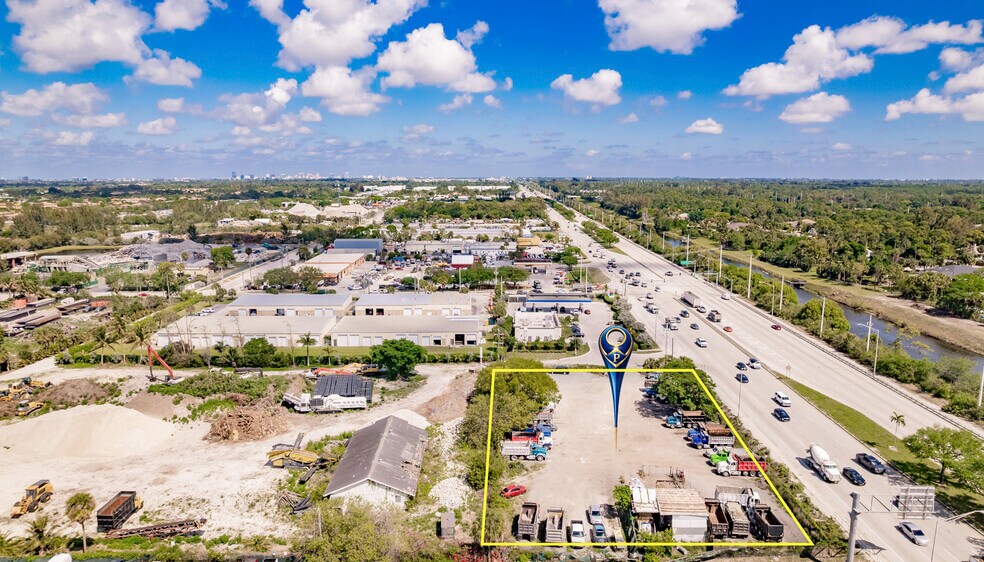 7093 Southern Blvd, West Palm Beach, FL à louer - Photo de l’immeuble – Image 3 sur 7