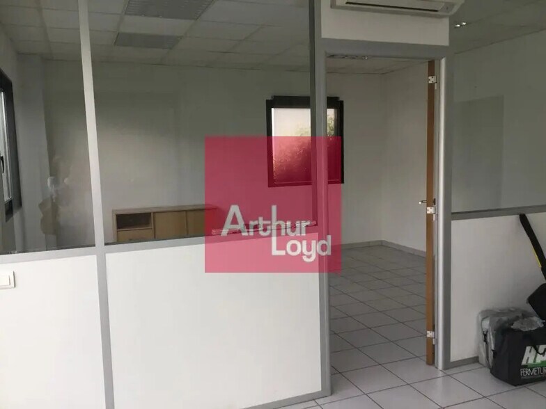 Bureau dans Clermont-Ferrand à louer - Photo intérieure – Image 3 sur 7