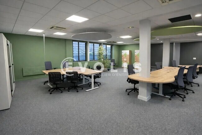 Plus de détails pour Bureau à louer