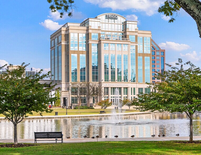 100 Church St SW, Huntsville, AL à louer - Photo de l’immeuble – Image 2 sur 24