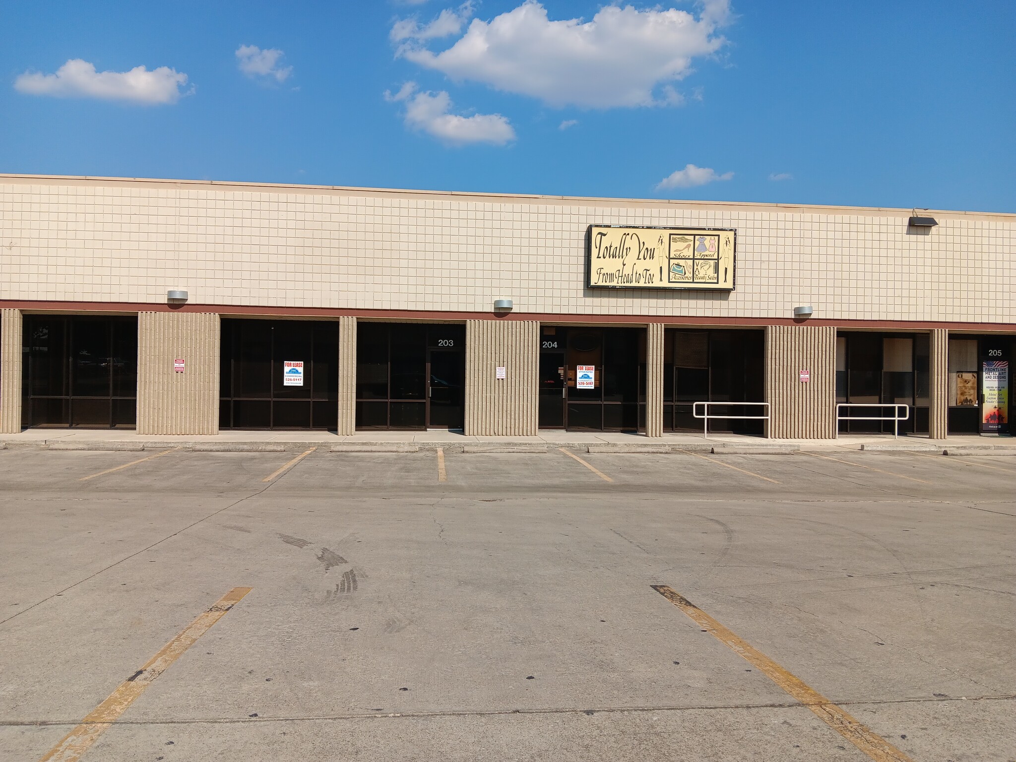 2501 S W S Young Dr, Killeen, TX à louer Photo de l’immeuble– Image 1 sur 1