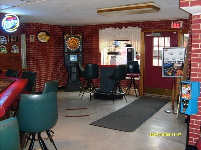 107 Lincoln Ave, Rio, WI à vendre - Photo de l’immeuble – Image 2 sur 7