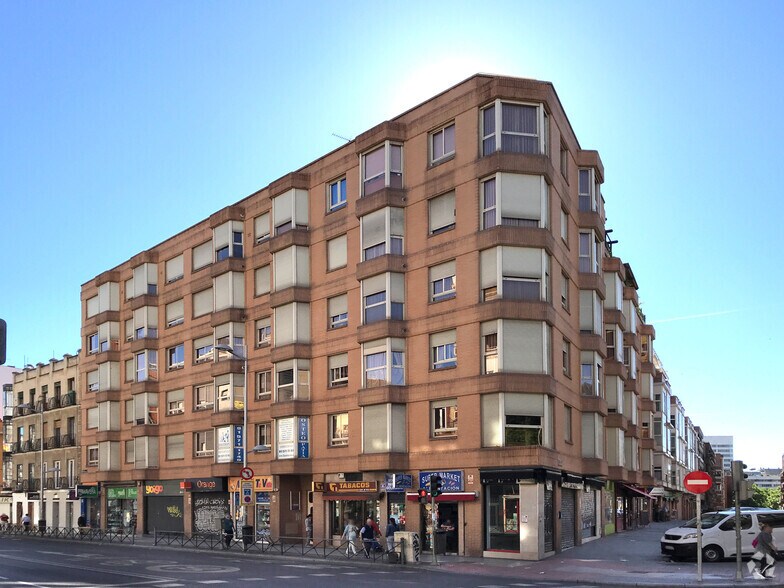 Local commercial dans Madrid, Madrid à louer - Photo principale – Image 1 sur 2