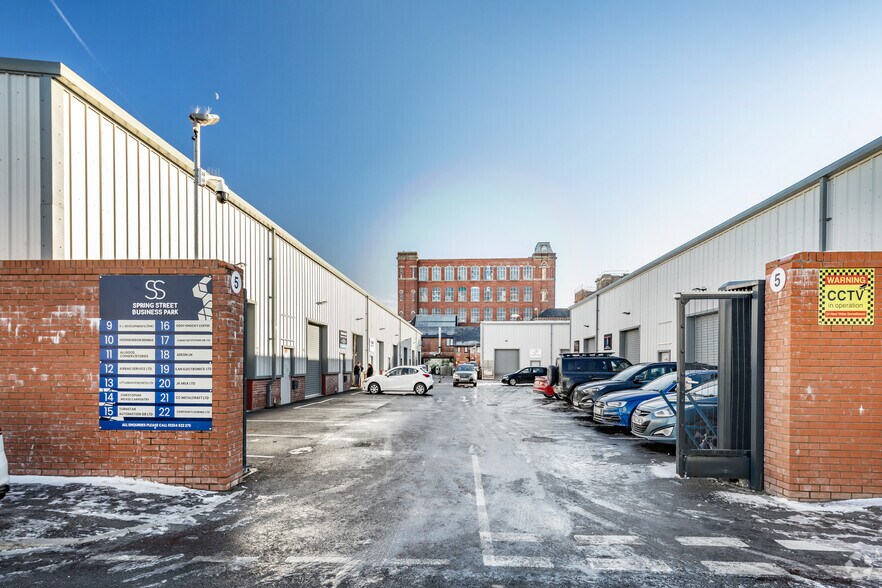 Spring St, Bolton à louer - Photo de l’immeuble – Image 3 sur 3