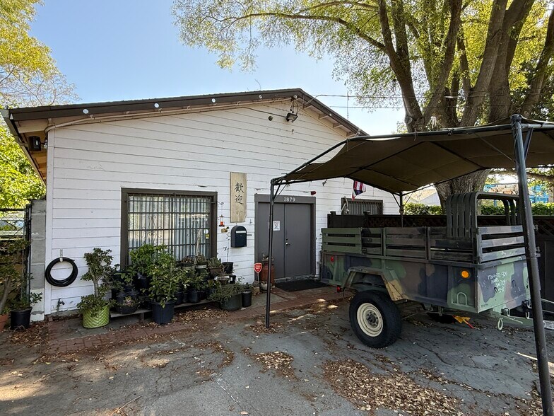 1879 Woodland Ave, Palo Alto, CA à vendre - Photo de l’immeuble – Image 3 sur 6