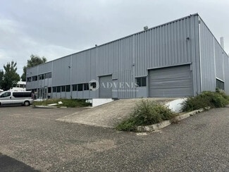 Plus de détails pour Local d'activités à louer