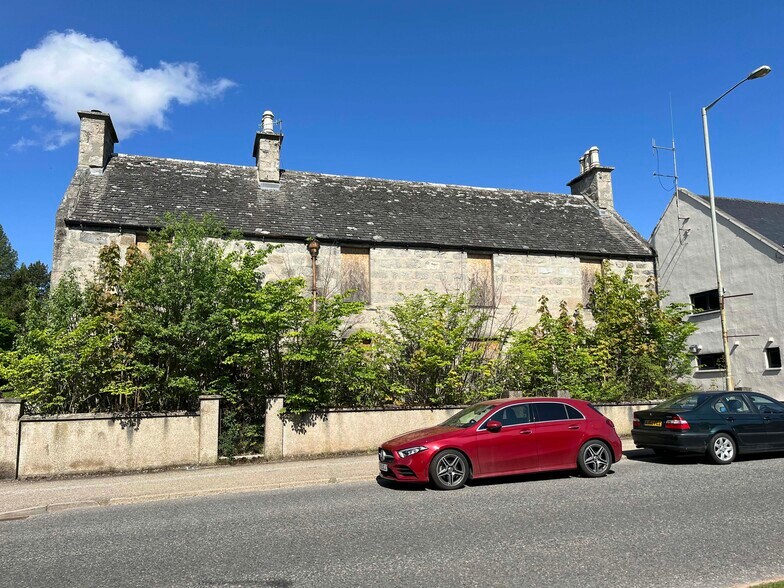 17-19 Castle Rd, Grantown On Spey à vendre - Photo de l’immeuble – Image 1 sur 3