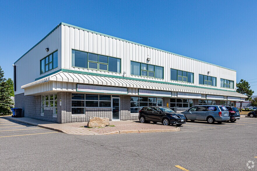43 Roydon Pl, Ottawa, ON à louer - Photo de l’immeuble – Image 2 sur 2