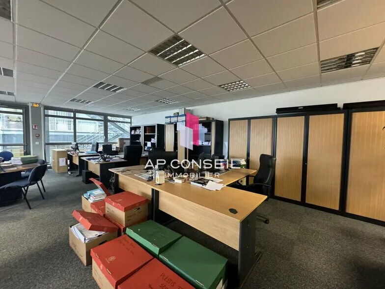 Bureau dans Orsay à vendre - Photo de l’immeuble – Image 2 sur 4
