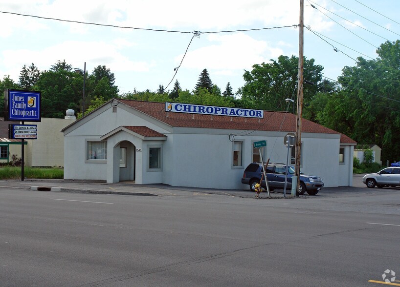 8540 Seneca Tpke, New Hartford, NY à louer - Photo de l’immeuble – Image 2 sur 5