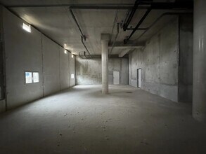 13 Chemin Latéral, Bondy à louer Photo intérieure– Image 2 sur 6