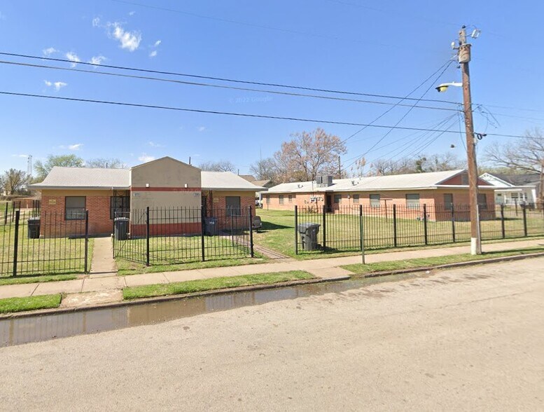 713 S 10th St, Waco, TX à vendre - Photo principale – Image 1 sur 4