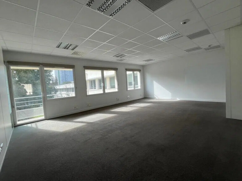 32 Rue De Coulongé, Nantes à louer - Photo de l’immeuble – Image 2 sur 10