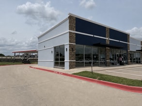 1401 S US Highway 81-287, Decatur, TX à louer Photo de l’immeuble– Image 1 sur 4