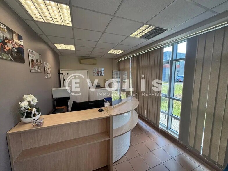 Bureau dans Beauvais à louer - Photo de l’immeuble – Image 1 sur 6