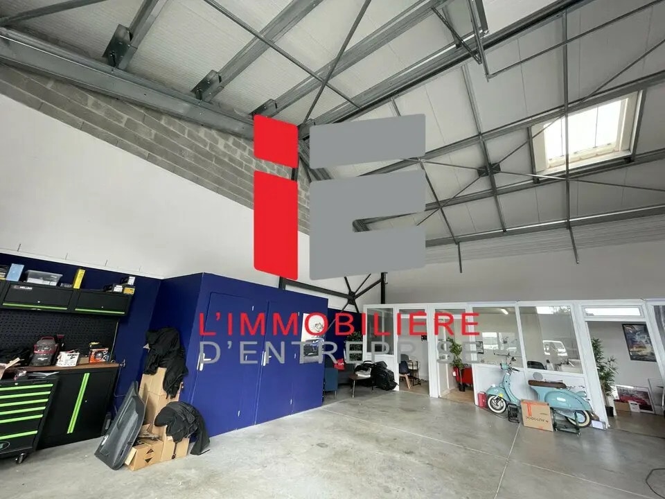 Local d’activités dans Caudan à louer Photo de l’immeuble– Image 1 sur 4