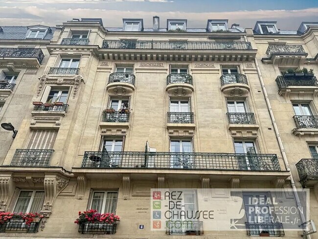 Plus de détails pour Bureau à vendre