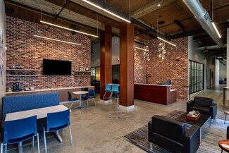Plus de détails pour 1360 SW Park Square Dr, Ankeny, IA - Bureau/Local commercial à louer