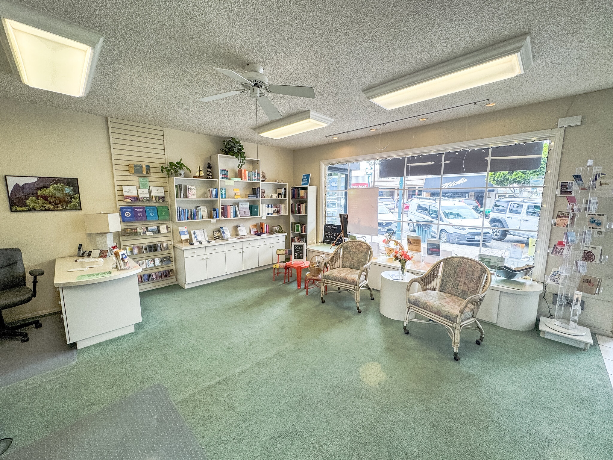 224 Main St, Seal Beach, CA à louer Photo intérieure– Image 1 sur 11