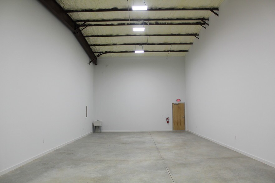 12112 Anderson Mill Rd, Austin, TX à louer - Photo intérieure – Image 3 sur 15