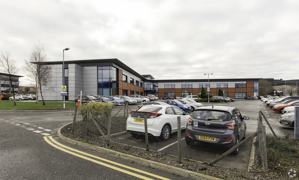 Dyce Dr, Aberdeen à louer - Photo de l’immeuble – Image 3 sur 5