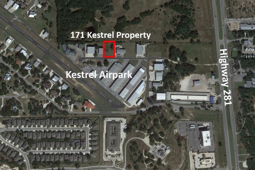 171 Kestrel Dr, Spring Branch, TX à louer - Photo de l’immeuble – Image 3 sur 8