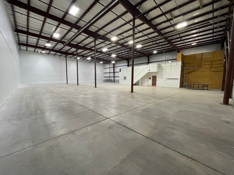 5600 N 58th St, Lincoln, NE à louer - Photo intérieure – Image 2 sur 8