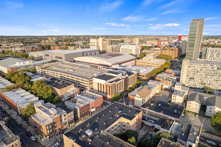 Cecil B. Moore Avenue Assemblage portefeuille de 3 biens à vendre sur LoopNet.fr - Photo de l’immeuble – Image 3 sur 9