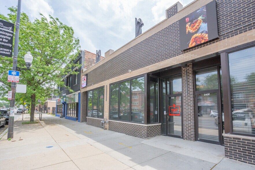 5401-5403 W Madison St, Chicago, IL à vendre - Photo de l’immeuble – Image 3 sur 40