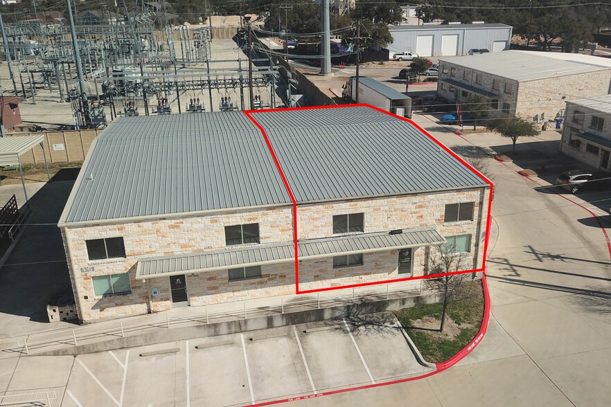 2000 Windy Ter, Cedar Park, TX à vendre - Photo principale – Image 1 sur 14