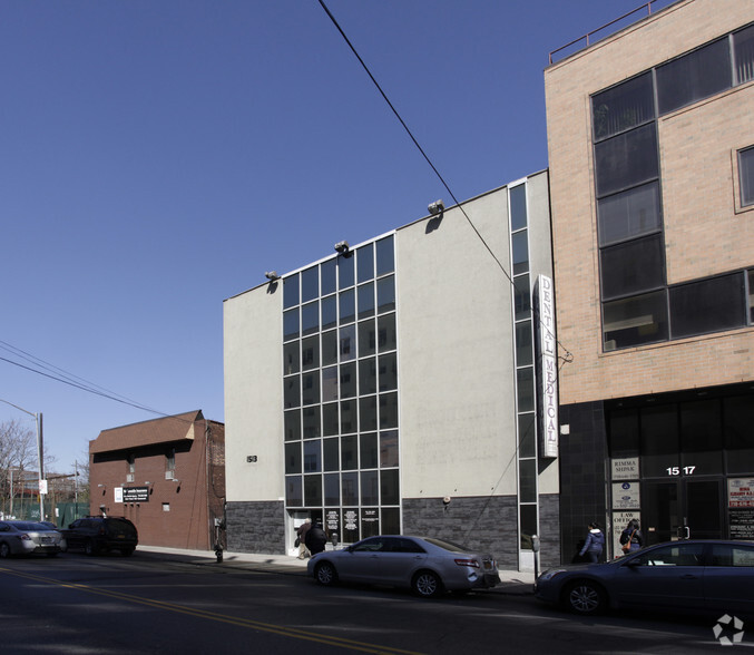1513 Voorhies Ave, Brooklyn, NY à louer - Photo de l’immeuble – Image 3 sur 19
