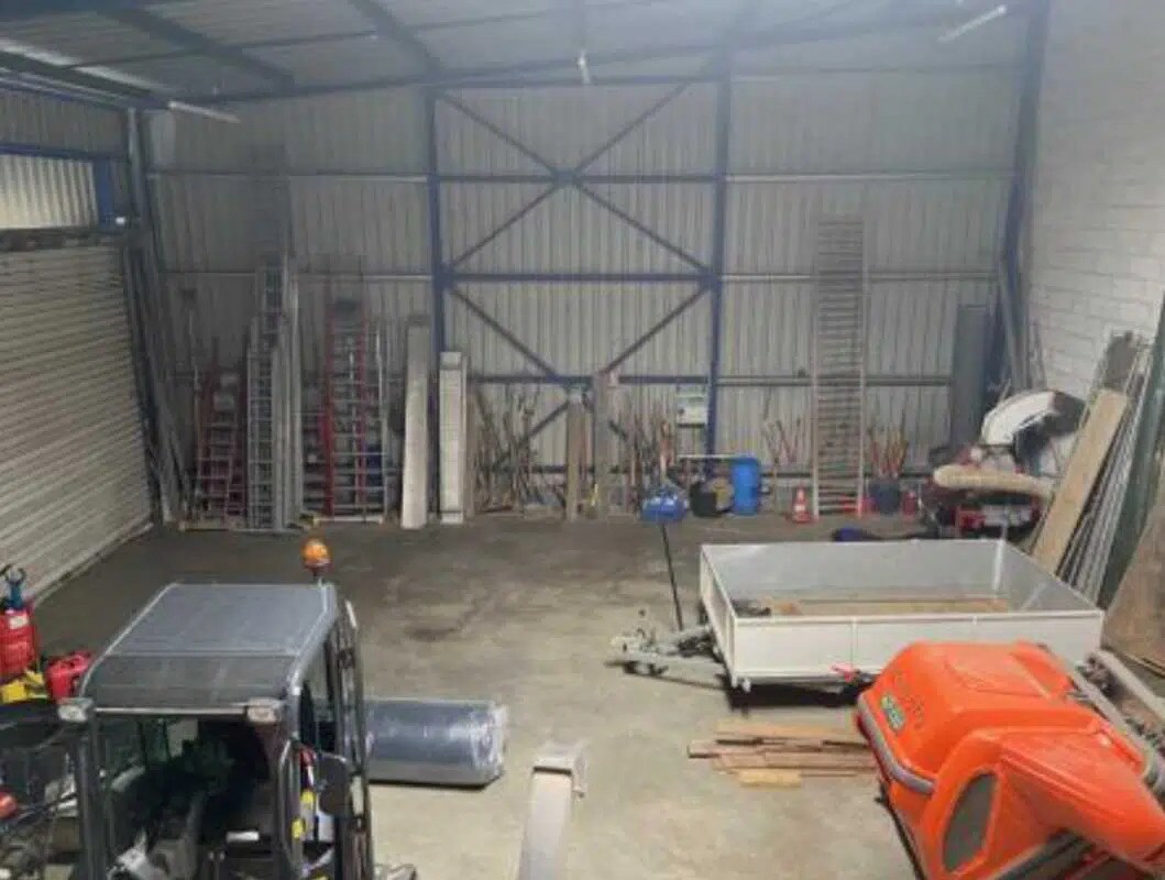 Bureau dans Fleurieu-sur-Saône à louer Photo intérieure– Image 1 sur 6