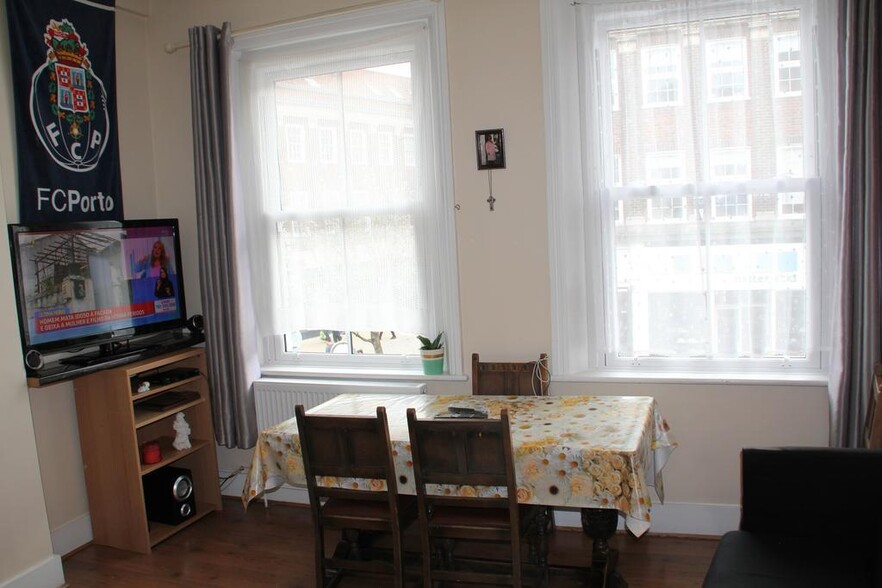 35-37 Fife Rd, Kingston Upon Thames à vendre - Photo de l’immeuble – Image 3 sur 7