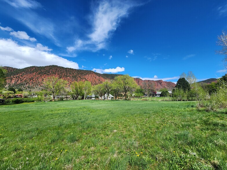 102 County Road 156, Glenwood Springs, CO à vendre - Photo de l’immeuble – Image 3 sur 12