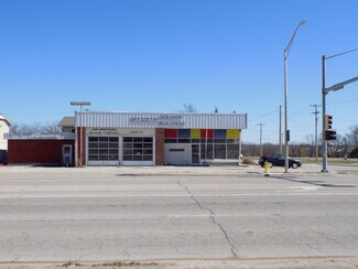 Plus de détails pour 1649 S Main St, Ottawa, KS - Local commercial à vendre