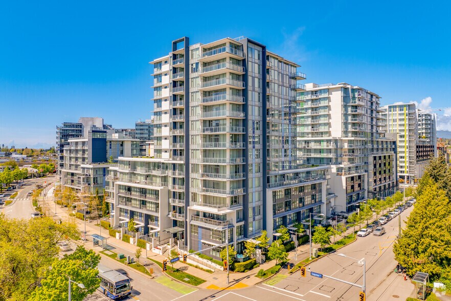 8668 Hazelbridge Way, Richmond, BC à vendre - Photo de l’immeuble – Image 3 sur 4