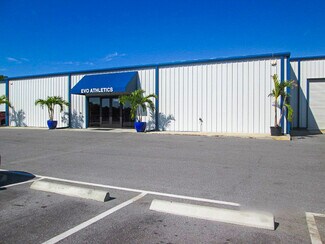 Plus de détails pour 7188 15th St E, Sarasota, FL - Local d’activités à vendre